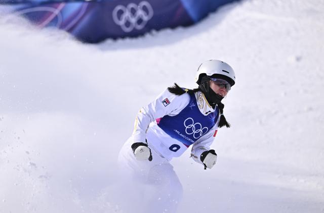 (260218) -- LIVIGNO, Feb. 18, 2026 (Xinhua) -- Shao Qi of China competes during the freestyle skiing women's aerials qualification 1 at the Milan-Cortina 2026 Olympic Winter Games in Livigno, Italy, Feb. 18, 2026. (Xinhua/Zhang Hongxiang)