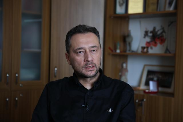 (260218) -- ANKARA, Feb. 18, 2026 (Xinhua) -- Giray Fidan, head of the Department of Chinese Language and Literature at Haci Bayram Veli University, receives an interview with Xinhua in Ankara, Türkiye, Feb. 16, 2026. Interest in Chinese language and literature has been growing among the Turkish public, mirroring China's economic and technological development, said an Ankara-based Turkish sinologist.
   TO GO WITH "Interview: Interest in Chinese language, literature grows with China's development, says Turkish sinologist" (Mustafa Kaya/Handout via Xinhua)