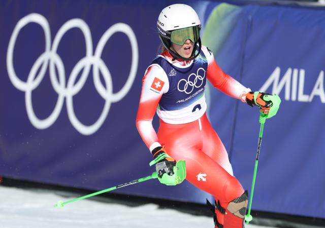 (260218) -- CORTINA D'AMPEZZO, Feb. 18, 2026 (Xinhua) -- Camille Rast of Switzerland reacts after the alpine skiing women's slalom run 2 at the Milan-Cortina 2026 Olympic Winter Games in Cortina, Italy, Feb. 18, 2026. (Xinhua/Zhang Chenlin)
