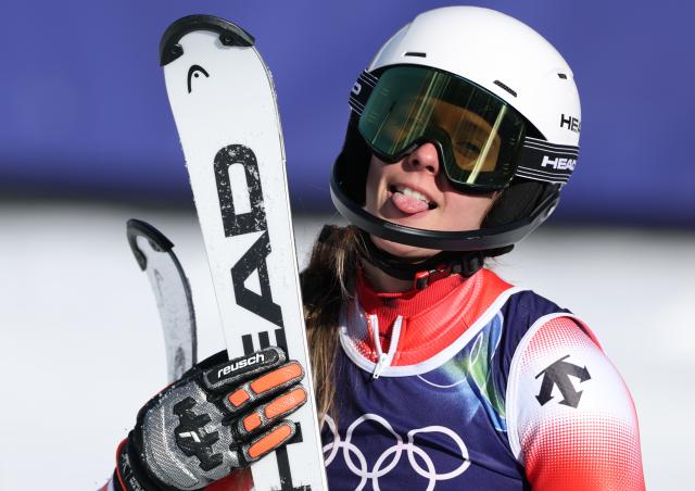 (260218) -- CORTINA D'AMPEZZO, Feb. 18, 2026 (Xinhua) -- Camille Rast of Switzerland reacts after the alpine skiing women's slalom run 2 at the Milan-Cortina 2026 Olympic Winter Games in Cortina, Italy, Feb. 18, 2026. (Xinhua/Zhang Chenlin)