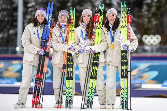 (260218) -- ANTERSELVA, Feb. 18, 2026 (Xinhua) -- Gold medalists of France pose for photos during the awarding ceremony of the biathlon women's 4x6km relay at the 2026 Milan-Cortina Winter Olympics in Anterselva, Italy, Feb. 18, 2026. (Xinhua/Jiang Han)