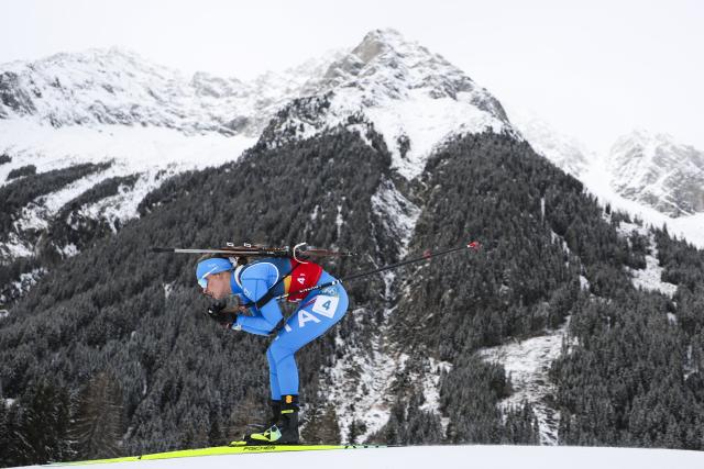 (260219) -- ANTERSELVA, Feb. 19, 2026 (Xinhua) -- Hannah Auchentaller of Italy competes during the biathlon women's 4x6km relay at the 2026 Milan-Cortina Winter Olympics in Anterselva, Italy, Feb. 18, 2026. (Xinhua/Zhang Tao)