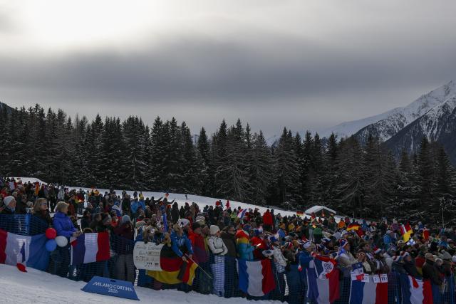 (260219) -- ANTERSELVA, Feb. 19, 2026 (Xinhua) -- Franziska Preuss of Germany competes during the biathlon women's 4x6km relay at the 2026 Milan-Cortina Winter Olympics in Anterselva, Italy, Feb. 18, 2026. (Xinhua/Zhang Tao)