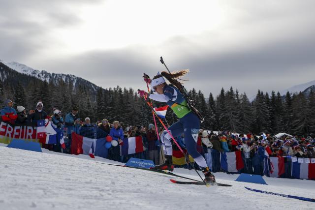 (260219) -- ANTERSELVA, Feb. 19, 2026 (Xinhua) -- Sonja Leinamo of Finland competes during the biathlon women's 4x6km relay at the 2026 Milan-Cortina Winter Olympics in Anterselva, Italy, Feb. 18, 2026. (Xinhua/Zhang Tao)