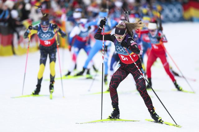 (260219) -- ANTERSELVA, Feb. 19, 2026 (Xinhua) -- Julia Tannheimer (front) of Germany competes during the biathlon women's 4x6km relay at the 2026 Milan-Cortina Winter Olympics in Anterselva, Italy, Feb. 18, 2026. (Xinhua/Zhang Tao)