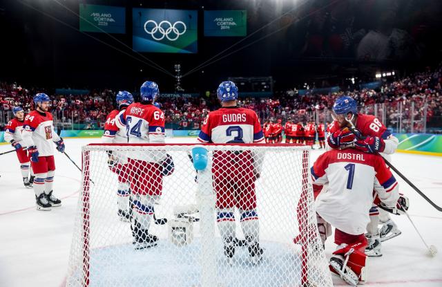 (260219) -- MILAN, Feb. 19, 2026 (Xinhua) -- Players of the Czech Republic react after the ice hockey men's play-offs quarterfinals match between Canada and the Czech Republic at the Milan-Cortina 2026 Olympic Winter Games in Milan, Italy, Feb. 18, 2026. (Xinhua/Wang Kaiyan)
