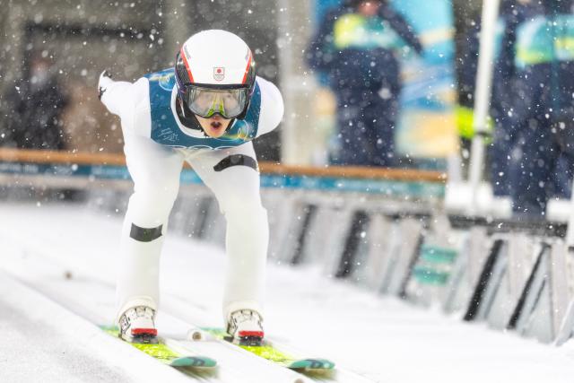 (260219) -- PREDAZZO, Feb. 19, 2026 (Xinhua) -- Yamamoto Ryota of Japan competes during the ski jumping trial round of the nordic combined team sprint at the 2026 Milan-Cortina Winter Olympics in Predazzo, Italy, Feb. 19, 2026. (Xinhua/Huang Wei)