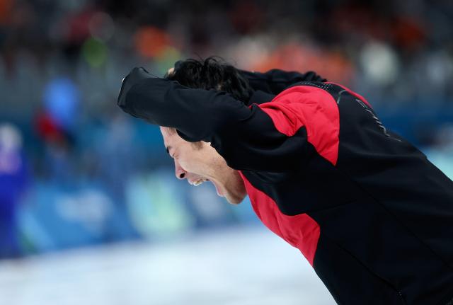 (260219) -- MILAN, Feb. 19, 2026 (Xinhua) -- Ning Zhongyan of China celebrates after winning the speed skating men's 1500m event at the Milan-Cortina 2026 Olympic Winter Games in Milan, Italy, Feb. 19, 2026. (Xinhua/Li Jing)