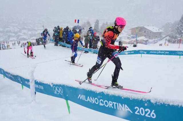 (260219) -- BORMIO, Feb. 19, 2026 (Xinhua) -- Finn Hoesch of Germany competes during the ski mountaineering men's sprint event at the Milan-Cortina 2026 Olympic Winter Games in Bormio, Italy, Feb. 19, 2026. (Xinhua/Hu Huhu)