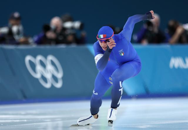 (260219) -- MILAN, Feb. 19, 2026 (Xinhua) -- Daniele di Stefano of Italy competes during the speed skating men's 1500m event at the Milan-Cortina 2026 Olympic Winter Games in Milan, Italy, Feb. 19, 2026. (Xinhua/Li Jing)