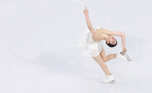 (260219) -- MILAN, Feb. 19, 2026 (Xinhua) -- Shin Jia of South Korea competes during the free skating match of figure skating women single skating at the Milan-Cortina 2026 Olympic Winter Games in Milan, Italy, Feb. 19, 2026. (Xinhua/Li Ming)