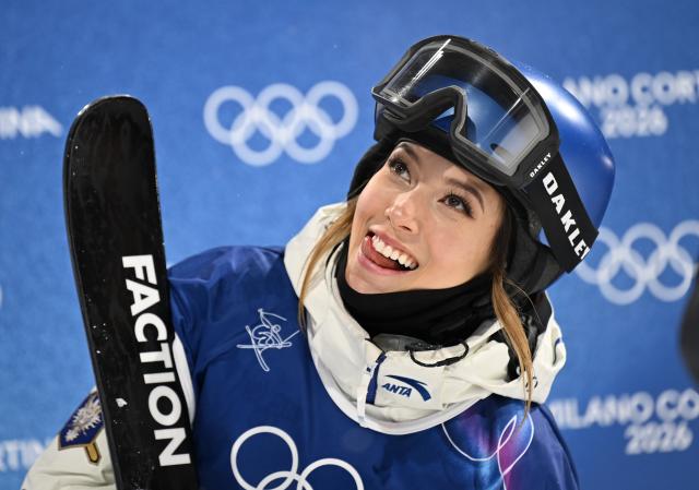 (260219) -- LIVIGNO, Feb. 19, 2026 (Xinhua) -- Gu Ailing of China reacts during the qualification of freestyle skiing women's freeski halfpipe at the Milan-Cortina 2026 Olympic Winter Games in Livigno, Italy, Feb. 19, 2026. (Xinhua/Wu Huiwo)