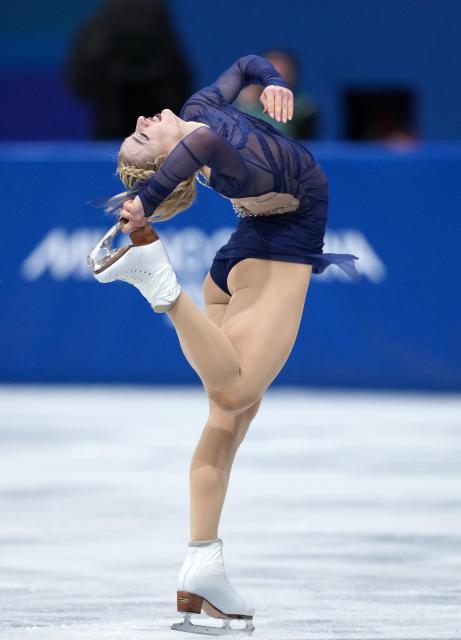 (260219) -- MILAN, Feb. 19, 2026 (Xinhua) -- Amber Glenn of the United States competes during the free skating match of figure skating women single skating at the Milan-Cortina 2026 Olympic Winter Games in Milan, Italy, Feb. 19, 2026. (Xinhua/Xue Yuge)