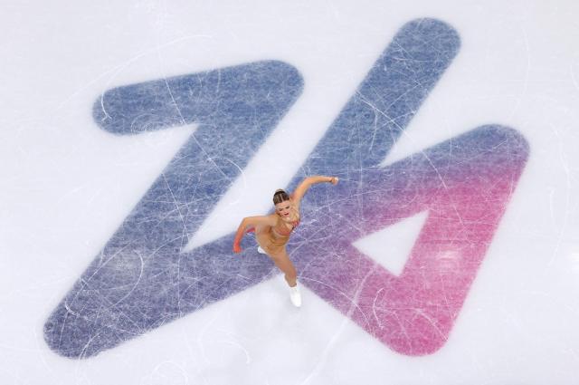 (260219) -- MILAN, Feb. 19, 2026 (Xinhua) -- Loena Hendrickx of Belgium competes during the free skating match of figure skating women single skating at the Milan-Cortina 2026 Olympic Winter Games in Milan, Italy, Feb. 19, 2026. (Xinhua/Cheng Min)