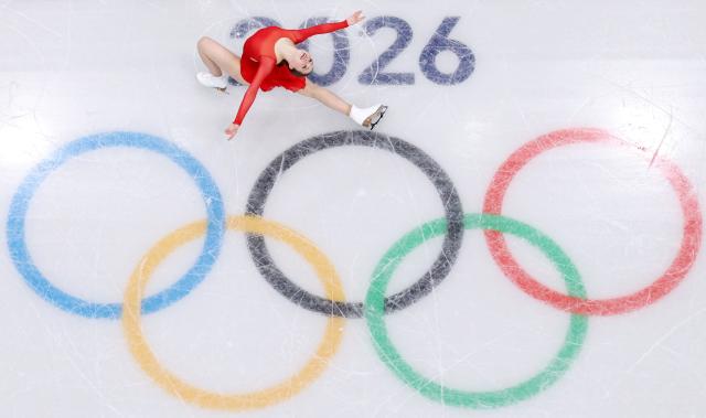 (260219) -- MILAN, Feb. 19, 2026 (Xinhua) -- Nina Pinzarrone of Belgium competes during the free skating match of figure skating women single skating at the Milan-Cortina 2026 Olympic Winter Games in Milan, Italy, Feb. 19, 2026. (Xinhua/Cheng Min)