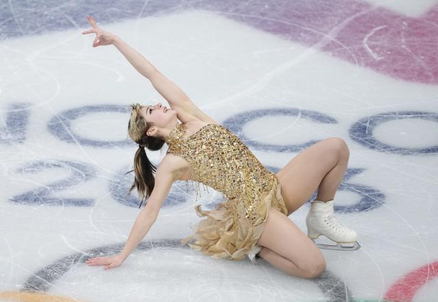 (260219) -- MILAN, Feb. 19, 2026 (Xinhua) -- Alysa Liu of the United States competes during the free skating match of figure skating women single skating at the Milan-Cortina 2026 Olympic Winter Games in Milan, Italy, Feb. 19, 2026. (Xinhua/Xue Yuge)