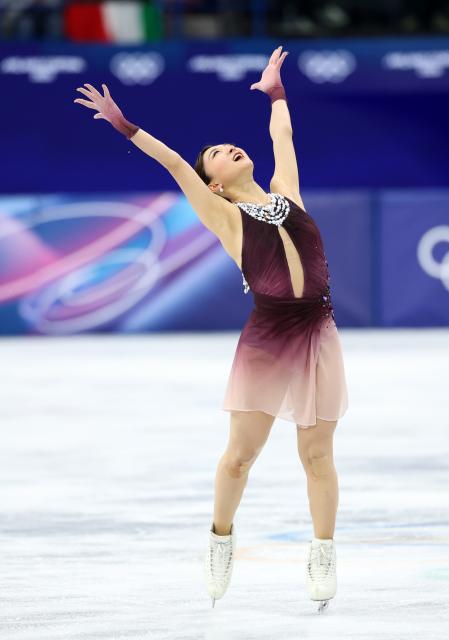 (260219) -- MILAN, Feb. 19, 2026 (Xinhua) -- Sakamoto Kaori of Japan competes during the free skating match of figure skating women single skating at the Milan-Cortina 2026 Olympic Winter Games in Milan, Italy, Feb. 19, 2026. (Xinhua/Li Ming)