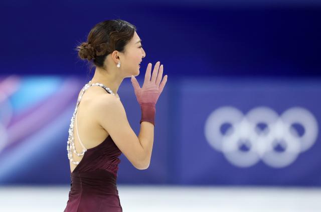 (260219) -- MILAN, Feb. 19, 2026 (Xinhua) -- Sakamoto Kaori of Japan reacts after the free skating match of figure skating women single skating at the Milan-Cortina 2026 Olympic Winter Games in Milan, Italy, Feb. 19, 2026. (Xinhua/Li Ming)