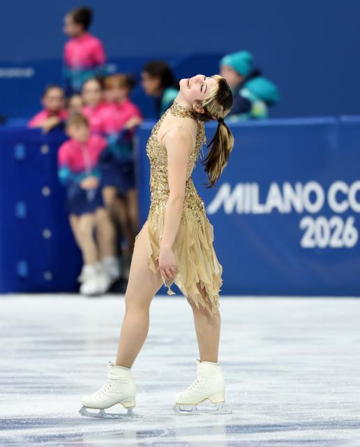 (260219) -- MILAN, Feb. 19, 2026 (Xinhua) -- Alysa Liu of the United States reacts during the free skating match of figure skating women single skating at the Milan-Cortina 2026 Olympic Winter Games in Milan, Italy, Feb. 19, 2026. (Xinhua/Li Ming)