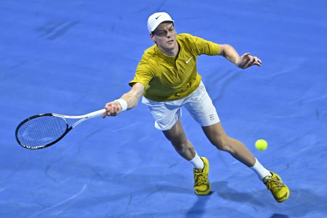 (260220) -- DOHA, Feb. 20, 2026 (Xinhua) -- Jannik Sinner of Italy hits a return during the men's singles quarterfinal match between Jannik Sinner of Italy and Jakub Mensik of the Czech Republic at the ATP Qatar Open 2026 tennis tournament in Doha, Qatar, Feb. 19, 2026. (Photo by Nikku/Xinhua)