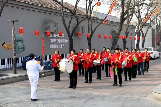 (260220) -- WUQIANG, Feb. 20, 2026 (Xinhua) -- A band composed of rural residents rehearse in Zhouwo Village, Wuqiang County, north China's Hebei Province, Feb. 4, 2026. TO GO WITH "Across China: North China village strikes global chord" (Xinhua/Dong Xiaokun)