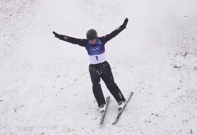 (260220) -- LIVIGNO, Feb. 20, 2026 (Xinhua) -- Sun Jiaxu of China competes during the freestyle skiing men's aerials final 1 at the Milan-Cortina 2026 Olympic Winter Games in Livigno, Italy, Feb. 20, 2026. (Xinhua/Hu Chao)