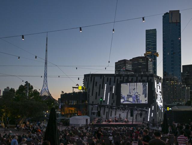 (260220) -- MELBOURNE, Feb. 20, 2026 (Xinhua) -- The Goddess, the 1934 classic Chinese silent movie, is shown at the Federation Square in Melbourne, Australia, on Feb. 20, 2026. This is the last silent movie shown here from Feb. 16 to 20. (Xinhua/Xu Haijing)