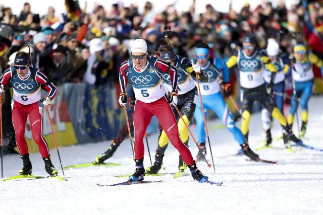 (260220) -- ANTERSELVA, Feb. 20, 2026 (Xinhua) -- Vetle Sjaastad Christiansen (front) of Norway competes during the biathlon men's 15km mass start event at the 2026 Milan-Cortina Winter Olympics in Anterselva, Italy, Feb. 20, 2026. (Xinhua/Zhang Tao)