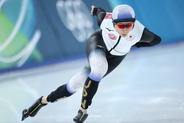 (260220) -- MILAN, Feb. 20, 2026 (Xinhua) -- Takagi Miho of Japan competes during the speed skating women's 1500m event at the Milan-Cortina 2026 Olympic Winter Games in Milan, Italy, Feb. 20, 2026. (Xinhua/Li Jing)