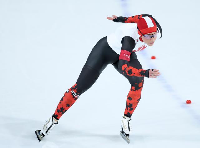 (260220) -- MILAN, Feb. 20, 2026 (Xinhua) -- Valerie Maltais of Canada competes during the speed skating women's 1500m event at the Milan-Cortina 2026 Olympic Winter Games in Milan, Italy, Feb. 20, 2026. (Xinhua/Li Jing)