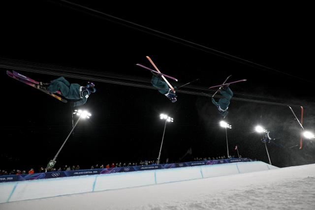(260221) -- LIVIGNO, Feb. 21, 2026 (Xinhua) -- This multi-exposure photo shows Henry Sildaru of Estonia competing during the freestyle skiing men's freeski halfpipe final at the Milan-Cortina 2026 Olympic Winter Games in Livigno, Italy, Feb. 20, 2026. (Xinhua/Xia Yifang)