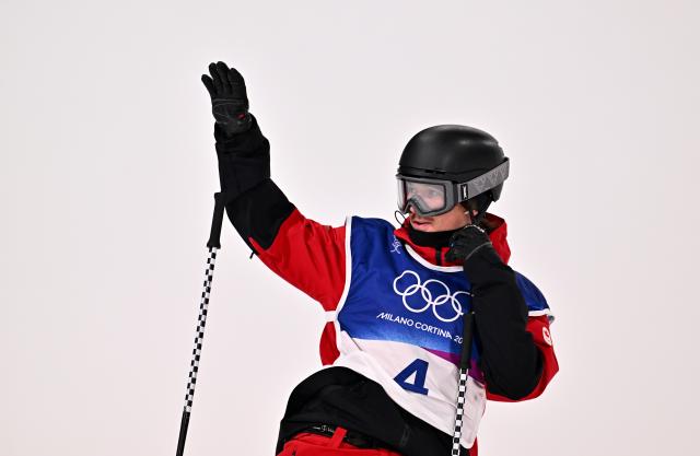 (260221) -- LIVIGNO, Feb. 21, 2026 (Xinhua) -- Brendan Mackay of Canada reacts during the freestyle skiing men's freeski halfpipe final at the Milan-Cortina 2026 Olympic Winter Games in Livigno, Italy, Feb. 20, 2026. (Xinhua/Zhang Hongxiang)