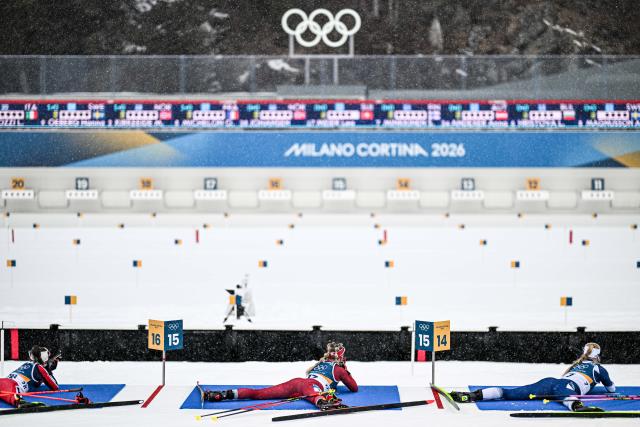 (260221) -- ANTERSELVA, Feb. 21, 2026 (Xinhua) -- Athletes compete during the biathlon women's 12.5km mass start event at the 2026 Milan-Cortina Winter Olympics in Anterselva, Italy, Feb. 21, 2026. (Xinhua/Jiang Han)
