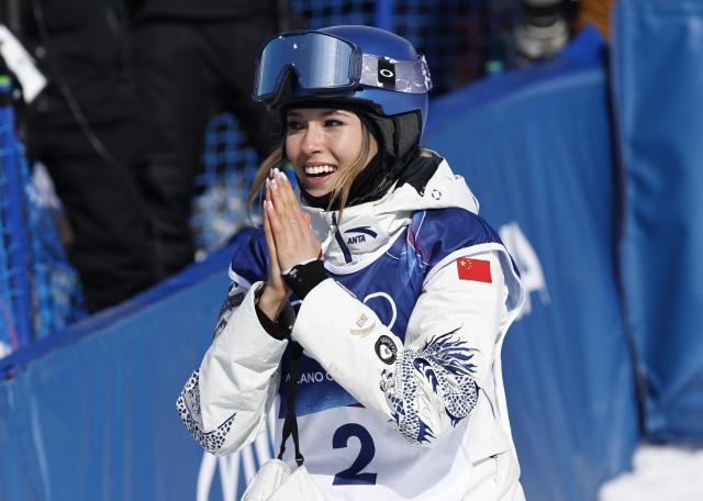 (260222) -- LIVIGNO, Feb. 22, 2026 (Xinhua) -- Gu Ailing of China reacts after run 3 of the freestyle skiing women's freeski halfpipe final at the Milan-Cortina 2026 Olympic Winter Games in Livigno, Italy, Feb. 22, 2026. (Xinhua/Wang Peng)