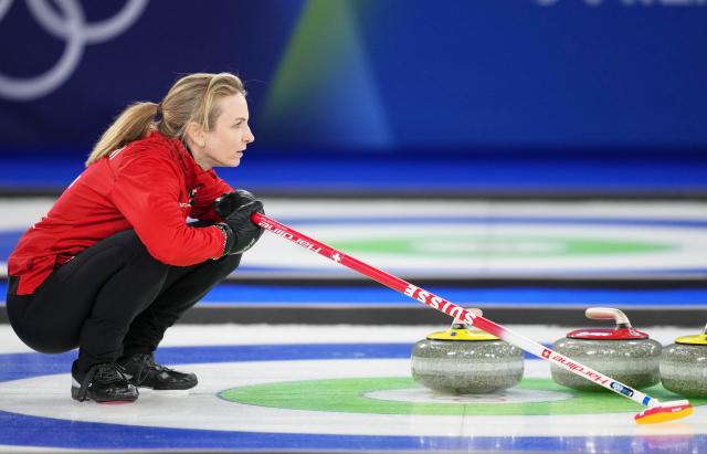(260222) -- CORTINA D'AMPEZZO, Feb. 22, 2026 (Xinhua) -- Silvana Tirinzoni of Switzerland competes during the curling women's gold medal game between Switzerland and Sweden at the 2026 Milan-Cortina Winter Olympics in Cortina, Italy, Feb. 22, 2026. (Xinhua/Li Gang)