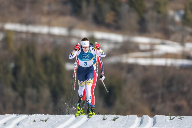 (260222) -- TESERO, Feb. 22, 2026 (Xinhua) -- Ebba Andersson of Sweden competes during the cross-country skiing women's 50km mass start classic match at the Milan-Cortina 2026 Olympic Winter Games in Tesero, Italy, Feb. 22, 2026. (Xinhua/Huang Wei)