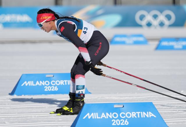 (260222) -- TESERO, Feb. 22, 2026 (Xinhua) -- Wang Yundi of China competes during the cross-country skiing women's 50km mass start classic match at the Milan-Cortina 2026 Olympic Winter Games in Tesero, Italy, Feb. 22, 2026. (Xinhua/Meng Yongmin)