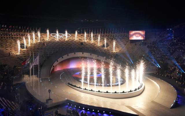 (260222) -- VERONA, Feb. 22, 2026 (Xinhua) -- Fireworks is pictured during the closing ceremony of the Milan-Cortina 2026 Olympic Winter Games at Verona Olympic Arena in Verona, Italy, Feb. 22, 2026. (Xinhua/Sun Fei)