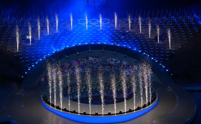 (260222) -- VERONA, Feb. 22, 2026 (Xinhua) -- This photo taken on Feb. 22, 2026 shows the closing ceremony of the Milan-Cortina 2026 Olympic Winter Games at Verona Olympic Arena in Verona, Italy. (Xinhua/Xue Yuge)