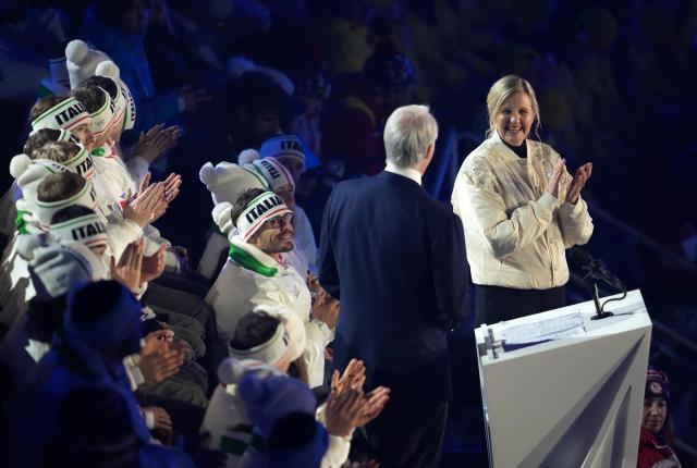 (260222) -- VERONA, Feb. 22, 2026 (Xinhua) -- International Olympic Committee (IOC) President Kirsty Coventry applauds during the closing ceremony of the Milan-Cortina 2026 Olympic Winter Games at Verona Olympic Arena in Verona, Italy, Feb. 22, 2026. (Xinhua/Sun Fei)