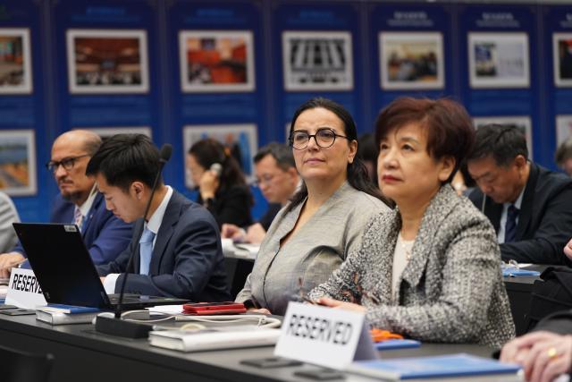 (260224) -- GENEVA, Feb. 24, 2026 (Xinhua) -- This photo shows a scene of a seminar on global governance and the launch ceremony of the English edition of the first volume of "China's Governance Under Xi Jinping's Leadership" at the Palais des Nations in Geneva, Switzerland, Feb. 24, 2026. (Xinhua/Peng Ziyang)