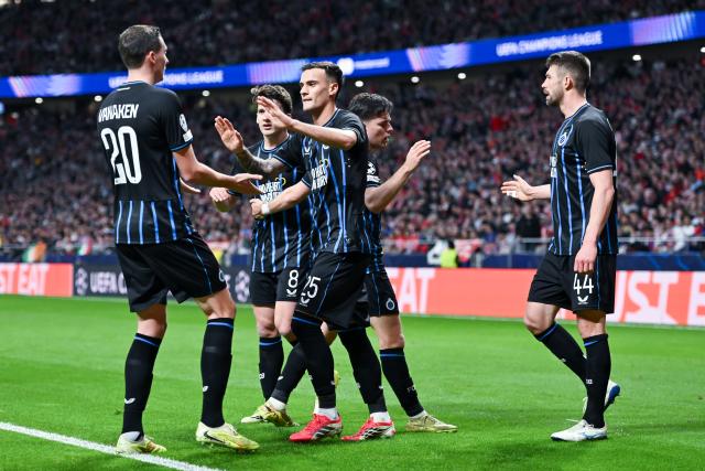 (260225) -- MADRID, Feb. 25, 2026 (Xinhua) -- Players of Brugge celebrate a goal during the UEFA Champions League knockout play-off second leg match between Atletico de Madrid and Club Brugge in Madrid, Spain, on Feb. 24, 2026. (Photo by Gustavo Valiente/Xinhua)