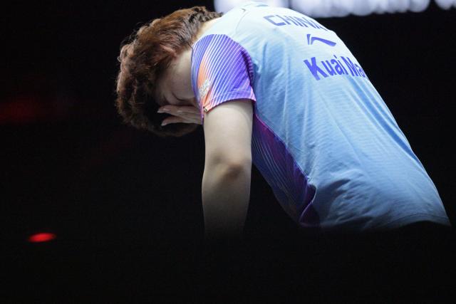 (260227) -- SINGAPORE, Feb. 27, 2026 (Xinhua) -- Kuai Man reacts during the women's singles round of 16 match between Kuai Man of China and Hayata Hina of Japan at the World Table Tennis (WTT) Singapore Smash 2026 in Singapore on Feb. 27, 2026. (Photo by Then Chih Wey/Xinhua)