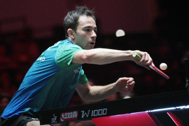 (260227) -- SINGAPORE, Feb. 27, 2026 (Xinhua) -- Hugo Calderano hits a return during the men's singles round of 16 match between Chen Yuanyu of China and Hugo Calderano of Brazil at the World Table Tennis (WTT) Singapore Smash 2026 in Singapore on Feb. 27, 2026. (Photo by Then Chih Wey/Xinhua)