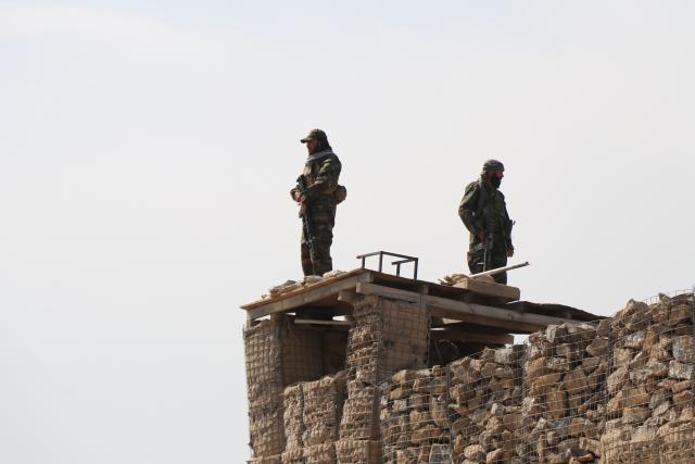 (260227) -- KHOST, Feb. 27, 2026 (Xinhua) -- Afghan security force members take part in a military operation against Pakistan in Khost province, Afghanistan, Feb. 27, 2026. TO GO WITH "Clashes break out again along Afghanistan-Pakistan border" (Photo by Yusuf Mangal/Xinhua)