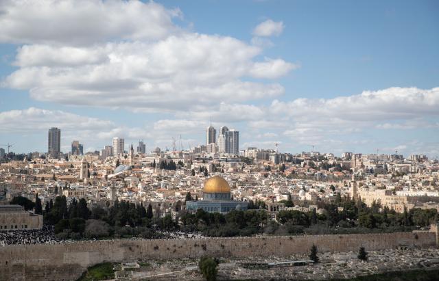 (260227) -- JERUSALEM, Feb. 27, 2026 (Xinhua) -- People attend Friday prayers at the Al-Aqsa Mosque compound during the holy month of Ramadan in Jerusalem's Old City, Feb. 27, 2026. (Xinhua/Chen Junqing)