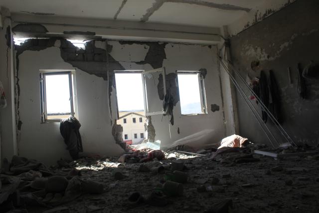 (260228) -- KANDAHAR, Feb. 28, 2026 (Xinhua) -- This photo taken on Feb. 28, 2026 shows an interior view of a damaged building at a temporary camp following a strike in Kandahar province, Afghanistan. Three Afghan returnees lost their lives and seven others were injured after Pakistani forces struck a temporary camp of returnees in southern Afghanistan's Kandahar province on Saturday, deputy spokesman of the Afghan government Hamdullah Fitrat said. (Photo by Arghand/Xinhua)