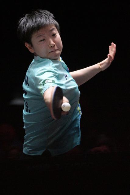 (260228) -- SINGAPORE, Feb. 28, 2026 (Xinhua) -- Sun Yingsha hits a return during the women's singles quarterfinal between Sun Yingsha of China and Hayata Hina of Japan at the World Table Tennis (WTT) Singapore Smash 2026 in Singapore on Feb. 28, 2026. (Photo by Then Chih Wey/Xinhua)