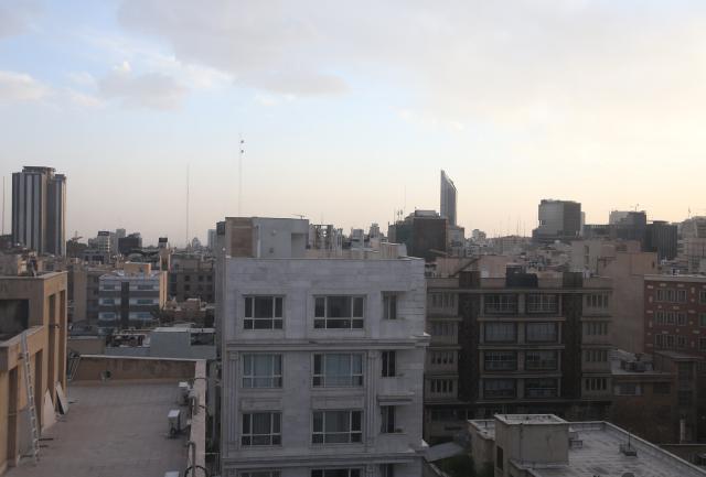 (260228) -- TEHRAN, Feb. 28, 2026 (Xinhua) -- This photo taken on Feb. 28, 2026 shows a view of downtown Tehran, Iran. Iran has closed its airspace as Israel and the United States launched attacks. (Xinhua/Shadati)