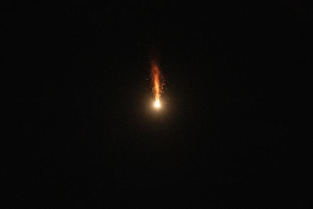 (260301) -- TEL AVIV, March 1, 2026 (Xinhua) -- Missile debris falls after Israeli air defense systems launched interceptor missiles over Tel Aviv, Israel, Feb. 28, 2026. The United States and Israel on Saturday launched "major combat operations" against Iran, claiming that the country's Supreme Leader Ayatollah Ali Khamenei had been killed.
  Iran retaliated with a series of counterattacks against Israel and U.S. targets across the region
  Late Saturday, at least 20 people were injured in Tel Aviv during Iran's latest round of strikes on Israel, Israel's national emergency service MDA reported. MDA said that a 40-year-old man is in a serious condition with a shrapnel wound. (Xinhua/Chen Junqing)